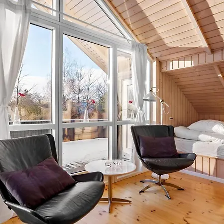 Lovely Home In Humble With Wifi Nordenbro Vesteregn