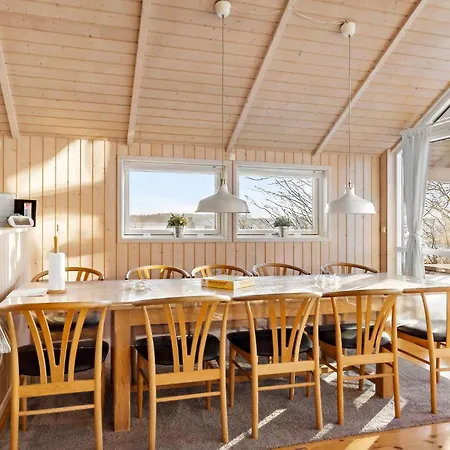 Lovely Home In Humble With Wifi * Nordenbro Vesteregn