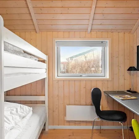 Lovely Home In Humble With Wifi