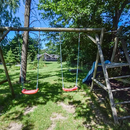 Semesterbostad Svalevaenget X *