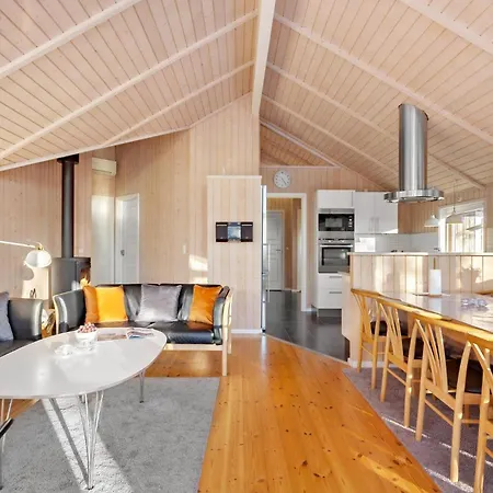 Lovely Home In Humble With Wifi * Nordenbro Vesteregn